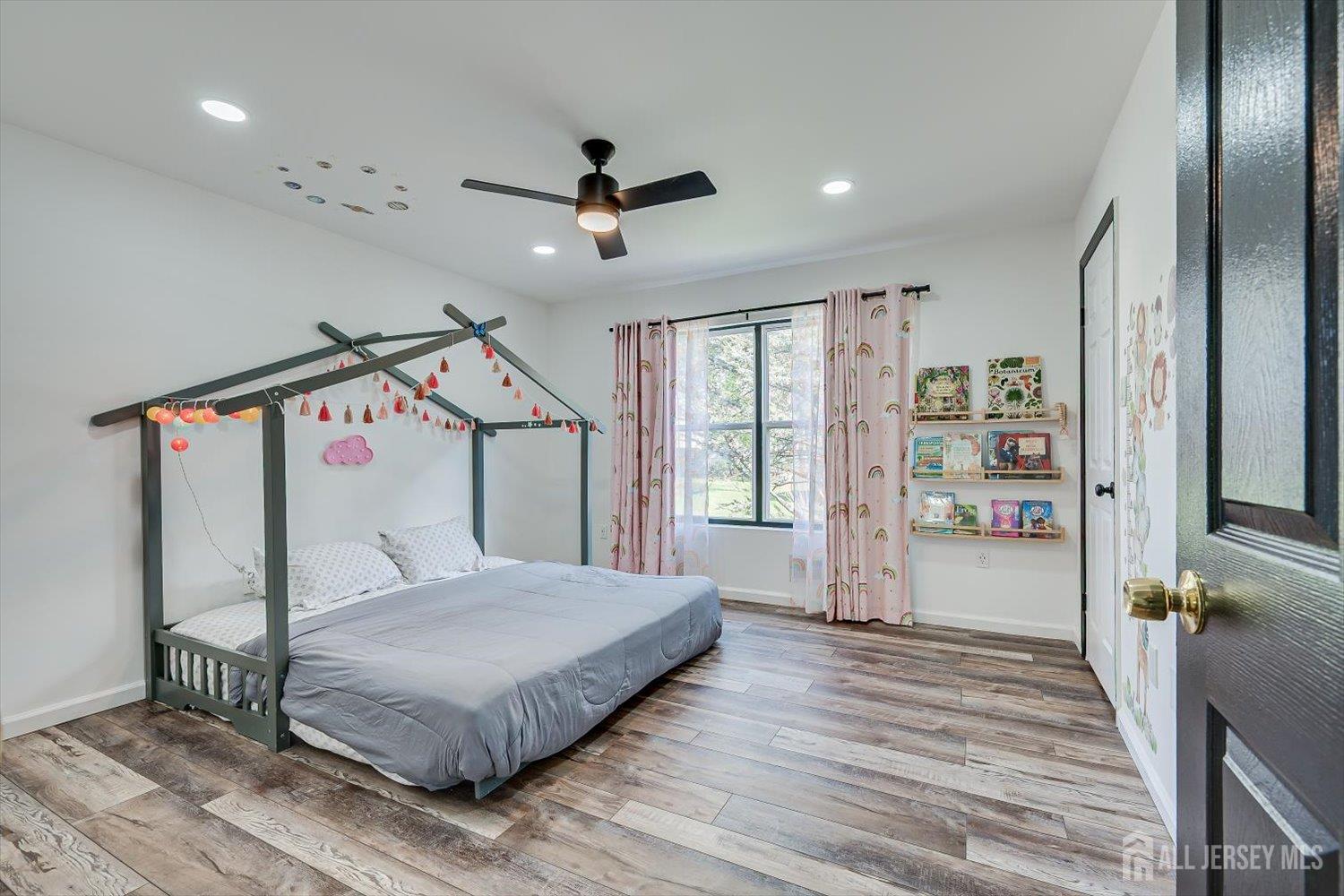 122 Dewolfe Street Edison, NJ 08817 - Photo 29 of 50