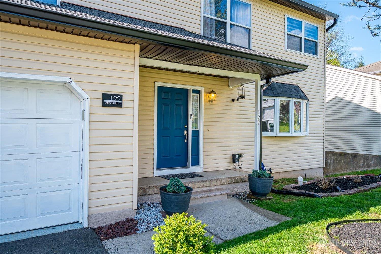 122 Dewolfe Street Edison, NJ 08817 - Photo 3 of 50