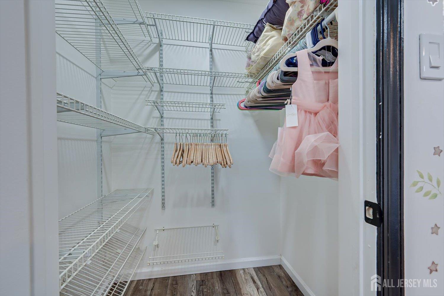 122 Dewolfe Street Edison, NJ 08817 - Photo 31 of 50