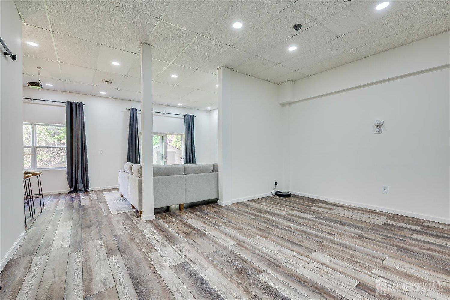 122 Dewolfe Street Edison, NJ 08817 - Photo 37 of 50