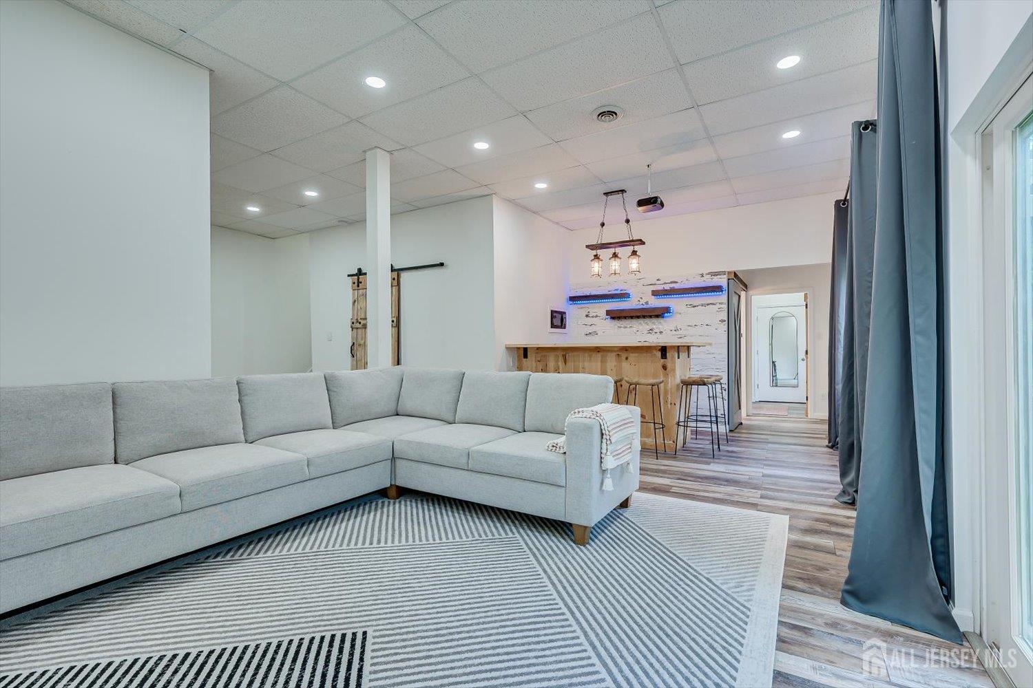 122 Dewolfe Street Edison, NJ 08817 - Photo 39 of 50