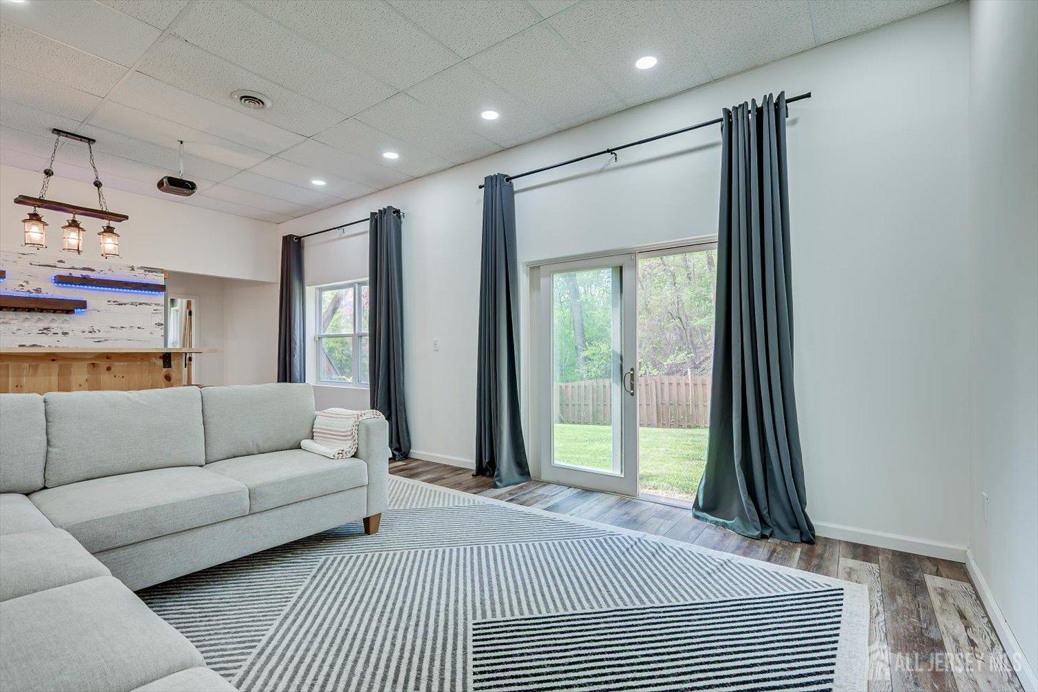 122 Dewolfe Street Edison, NJ 08817 - Photo 40 of 50