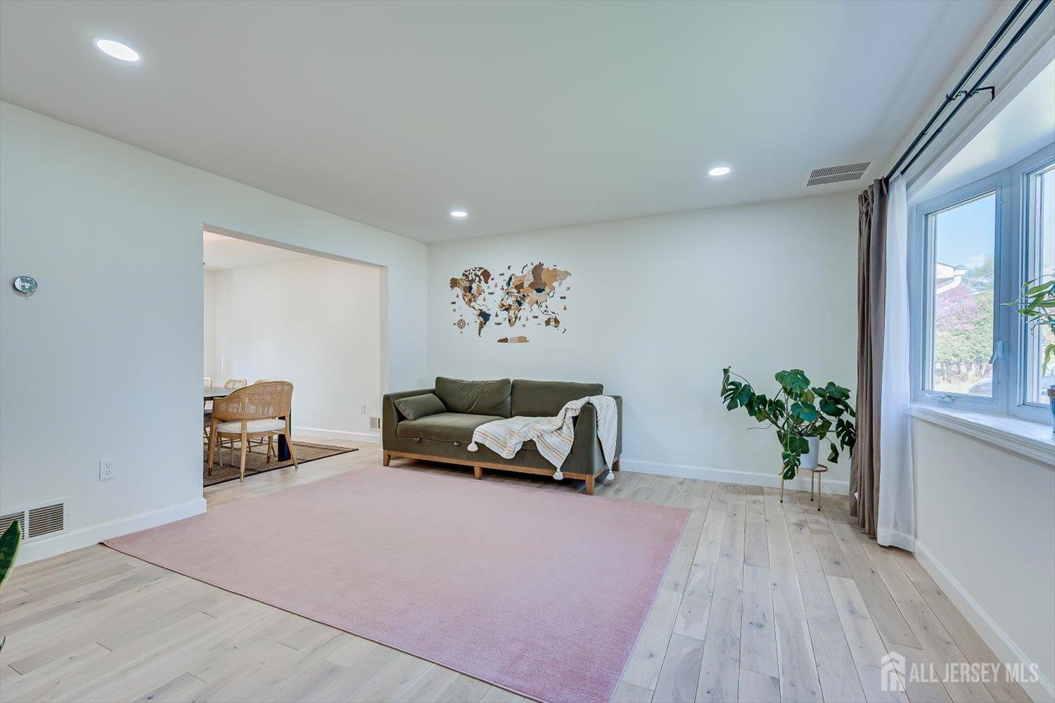 122 Dewolfe Street Edison, NJ 08817 - Photo 6 of 50