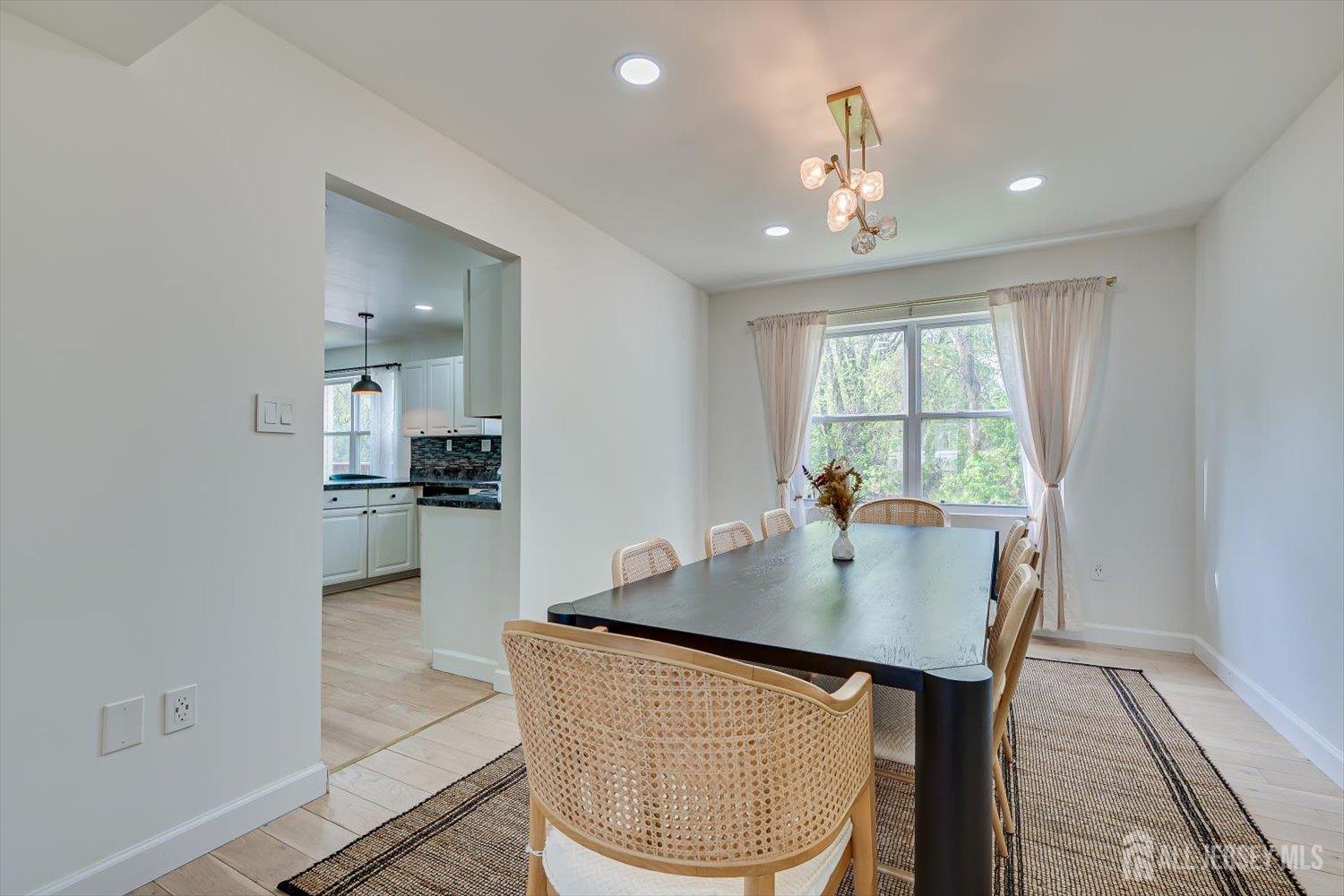 122 Dewolfe Street Edison, NJ 08817 - Photo 9 of 50