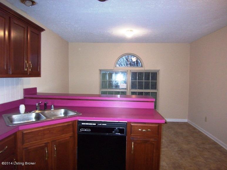 3577 Lincoln Park Road Springfield, KY 40069 - Photo 4 of 11 4 NEWEST LP KITCHEN 2