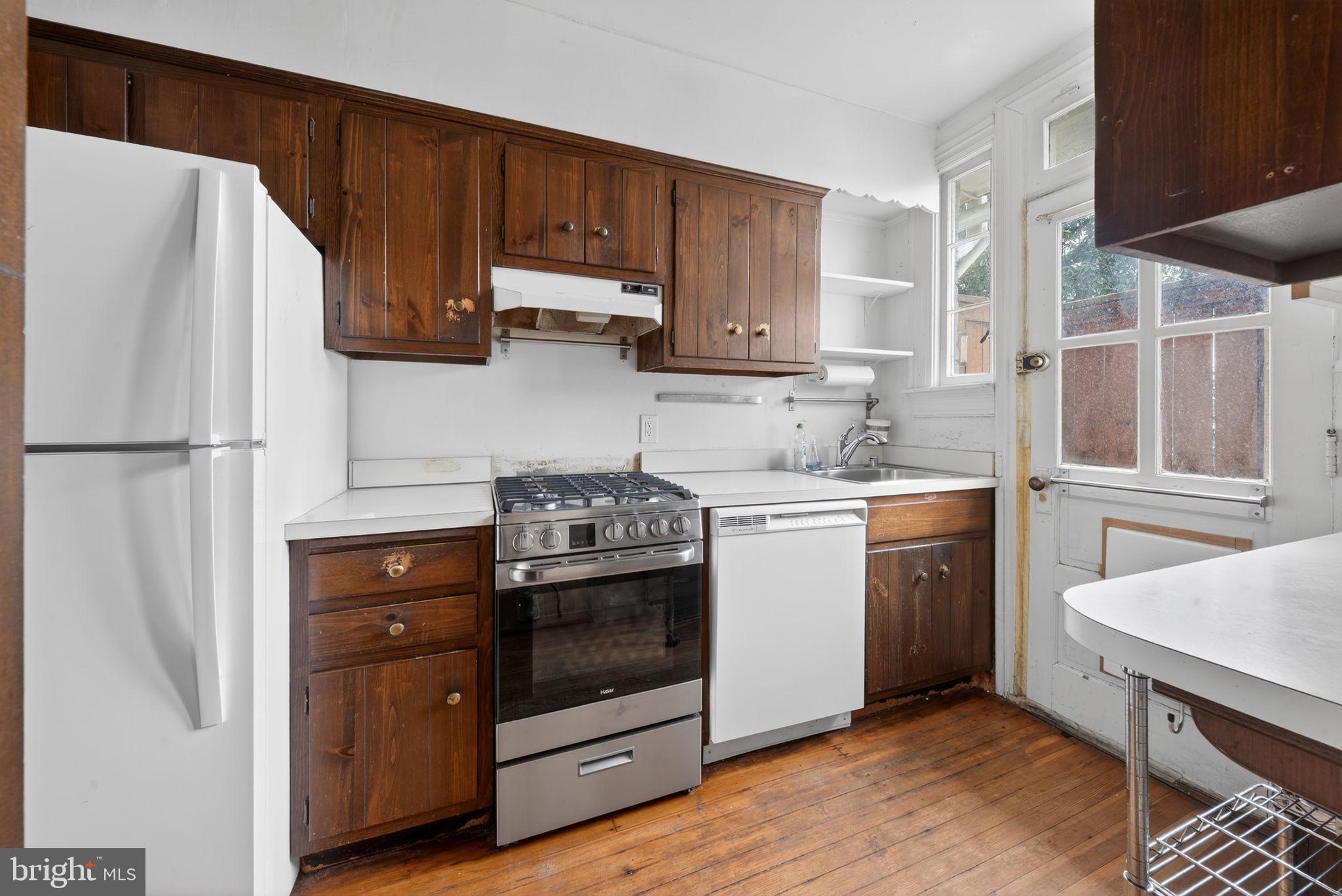 3624 T Street Northwest Washington, DC 20007 - Photo 11 of 39