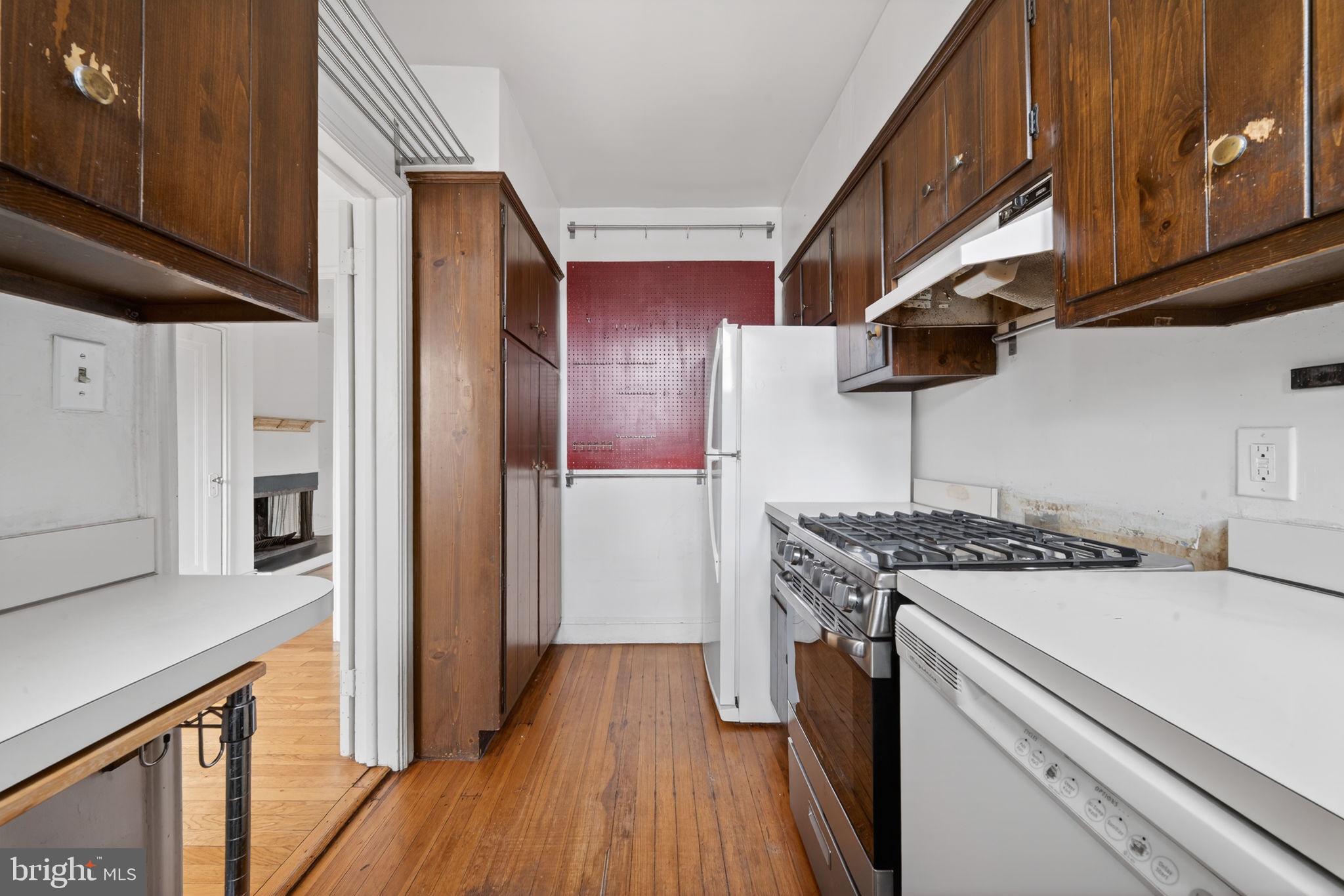 3624 T Street Northwest Washington, DC 20007 - Photo 12 of 39