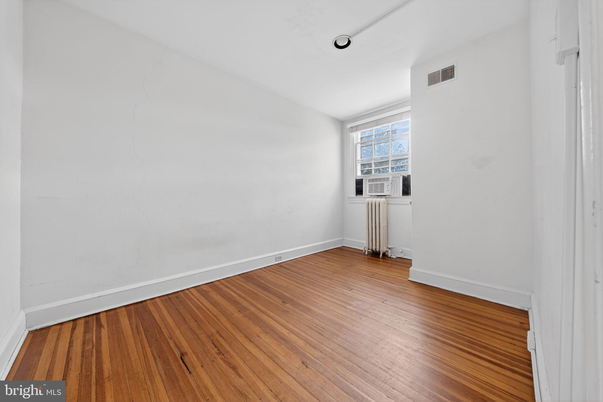 3624 T Street Northwest Washington, DC 20007 - Photo 15 of 39