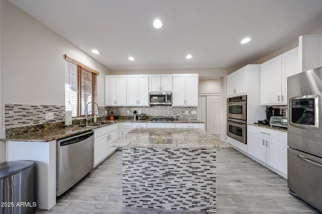 $11,000 | 5122 West Sweet Iron Pass, Phoenix, AZ 85083