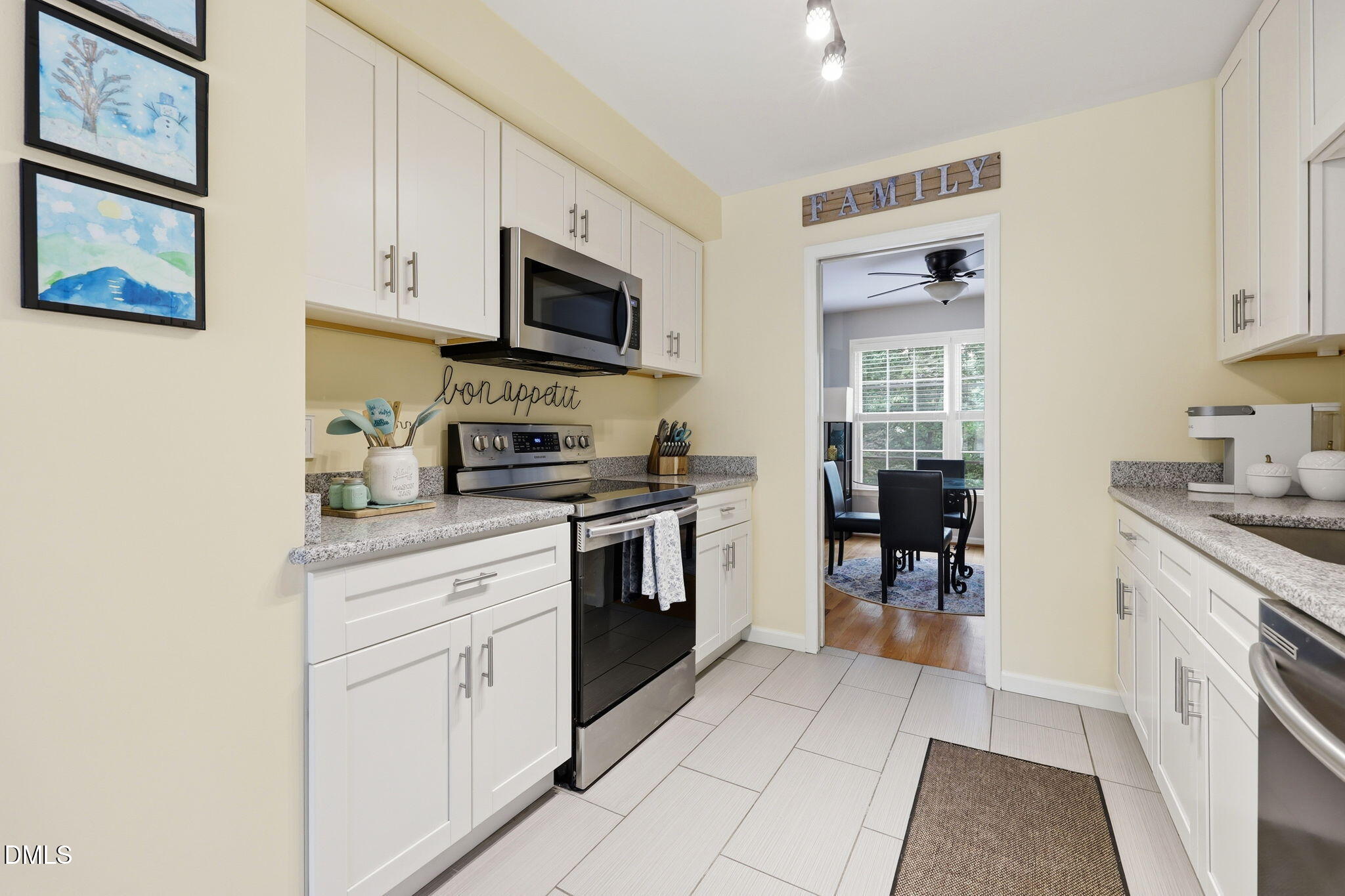 2912 Wycliff Road Raleigh, NC 27607 - Photo 5 of 31