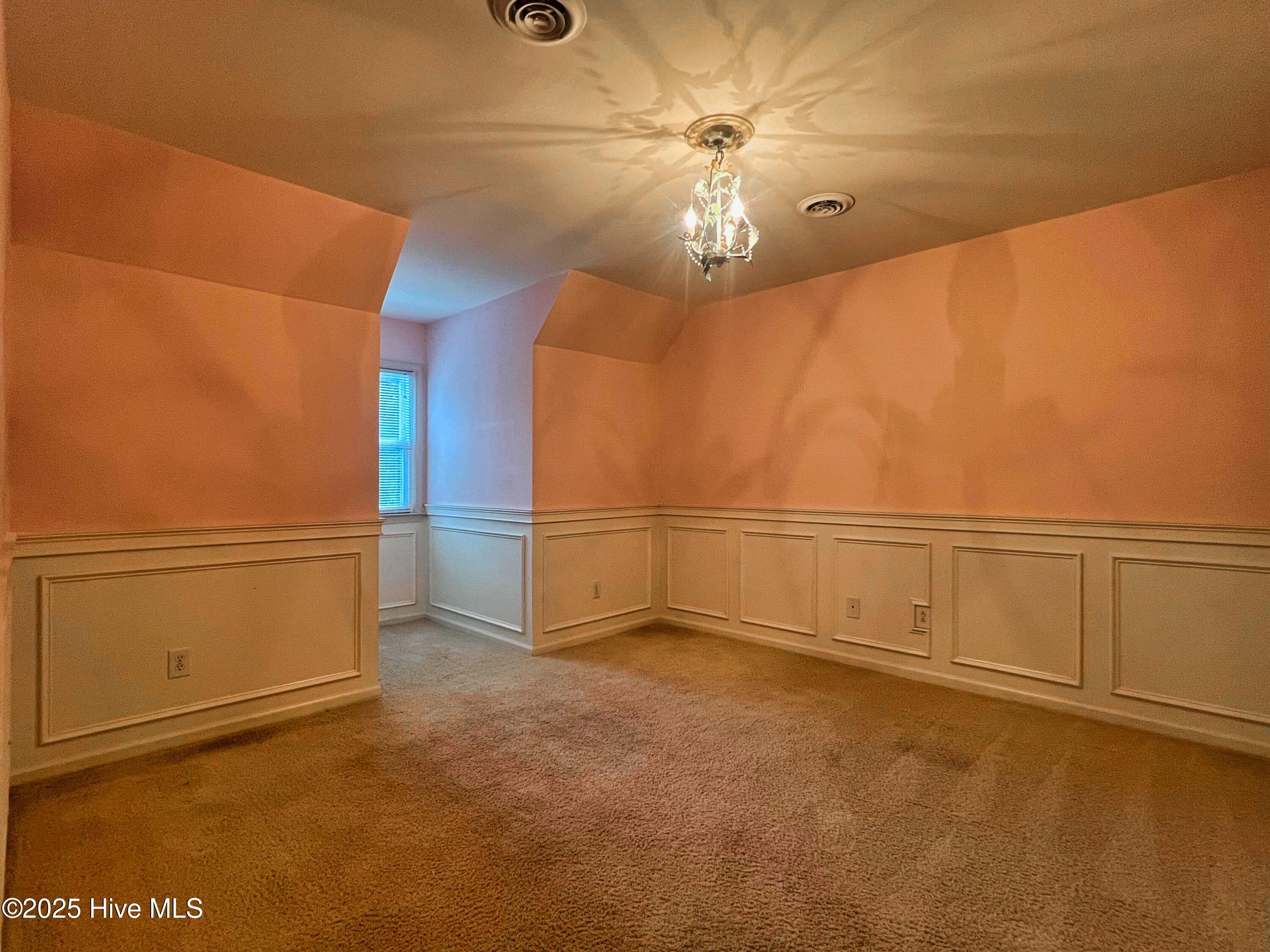 318 Buccaneer Road Wilmington, NC 28409 - Photo 27 of 64 (30) 2nd Floor Bedroom 1