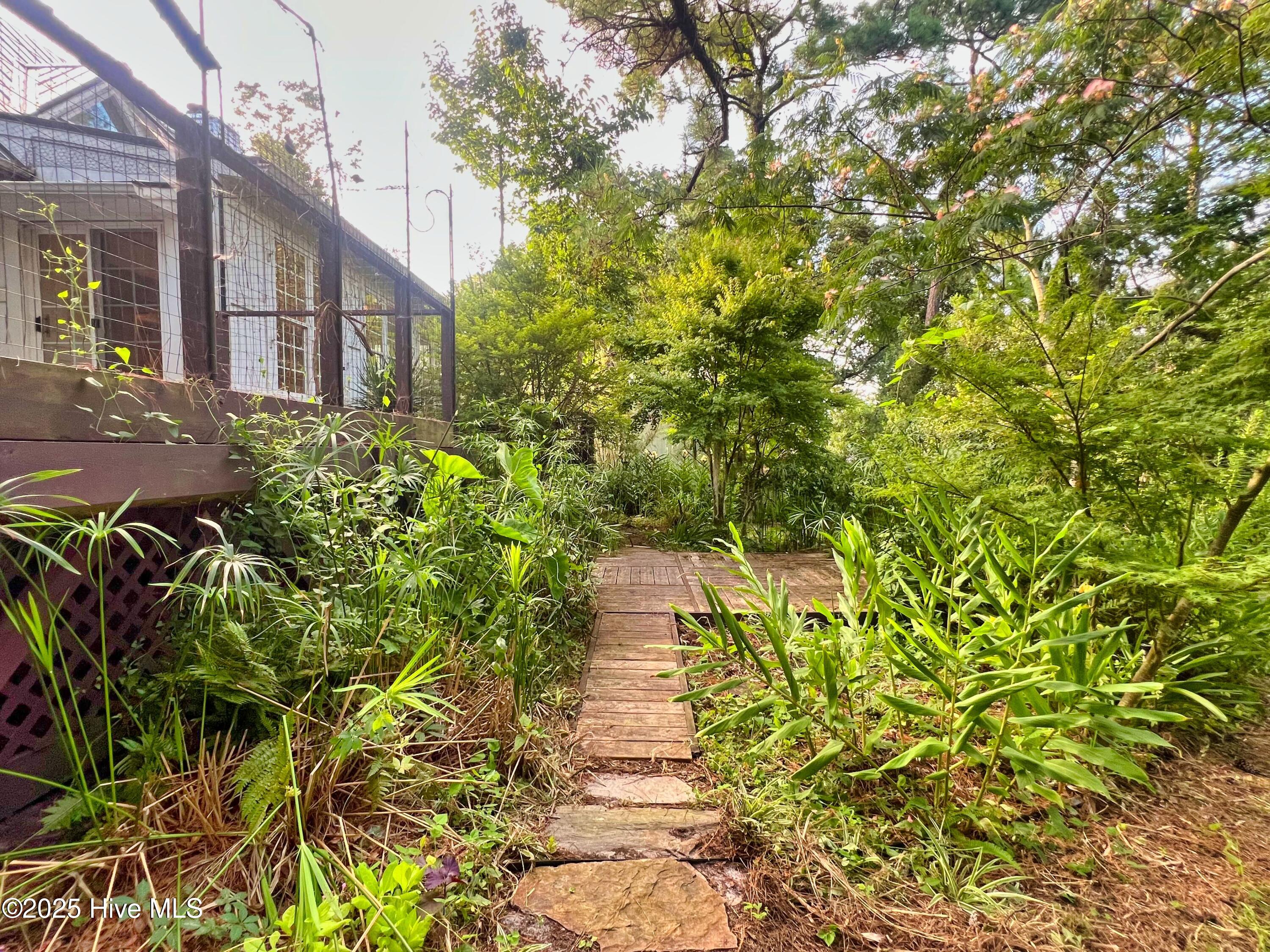 318 Buccaneer Road Wilmington, NC 28409 - Photo 39 of 64 (52) Wooden Deck in Backyard