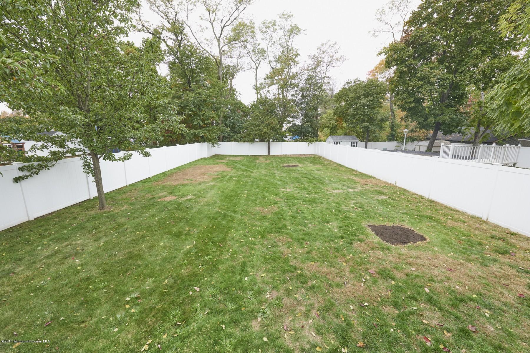 272 E Road Middletown, NJ 07718 - Photo 21 of 22 a view of a outdoor space