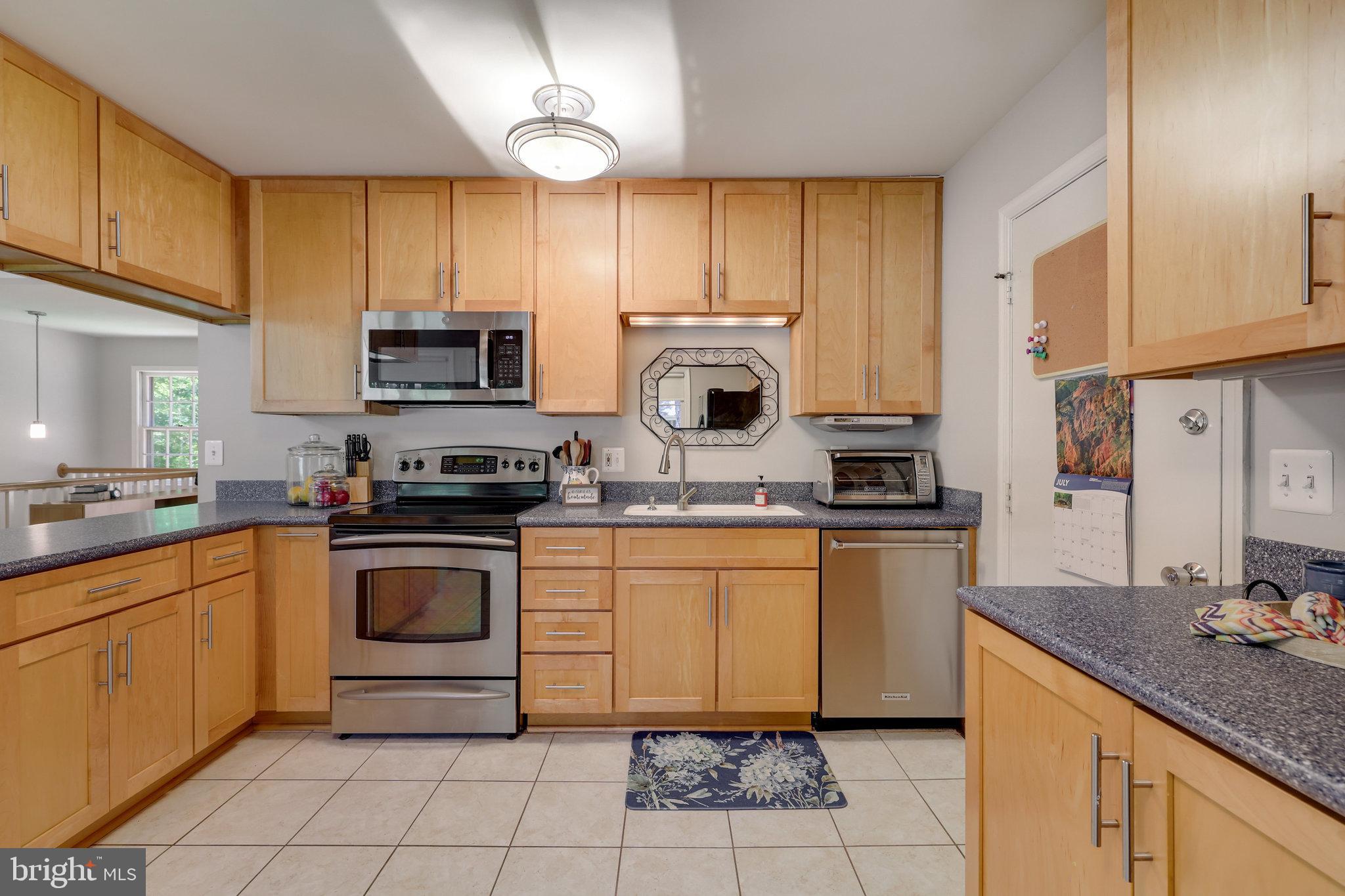 1320 Deep Run Lane Reston, VA 20190 - Photo 11 of 56