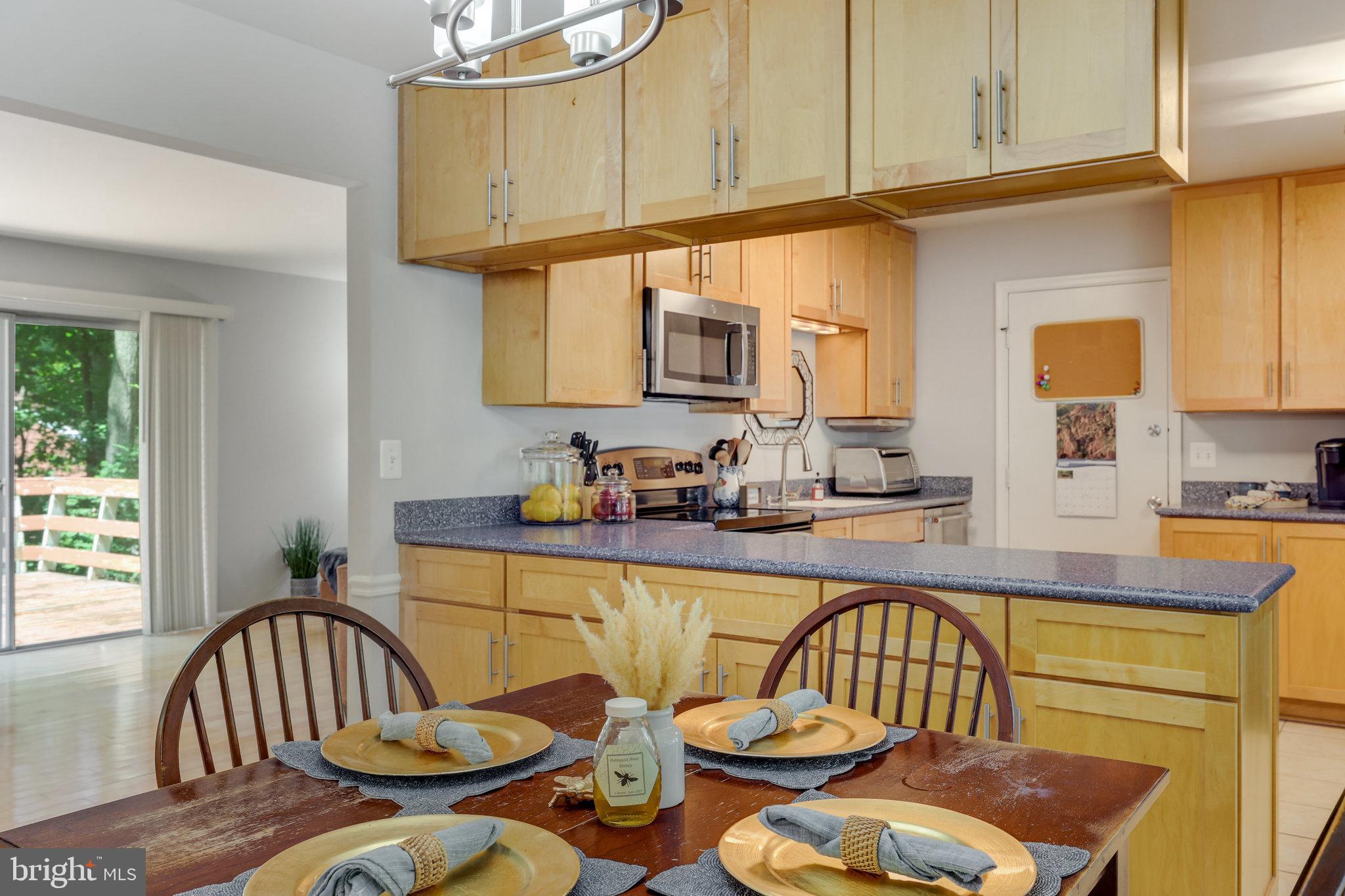 1320 Deep Run Lane Reston, VA 20190 - Photo 9 of 56