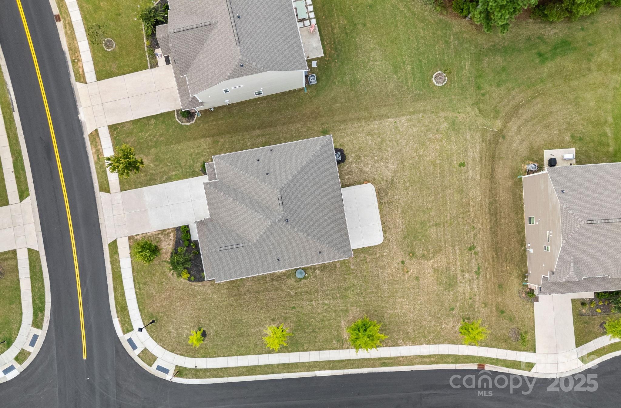 17325 Snug Harbor Road Charlotte, NC 28278 - Photo 38 of 42 Gallery Image 38