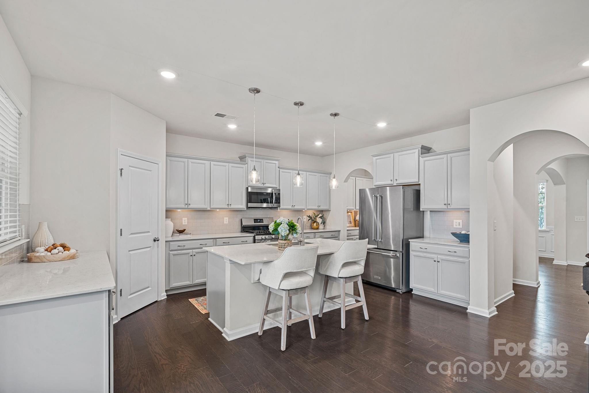 17325 Snug Harbor Road Charlotte, NC 28278 - Photo 5 of 42 Gallery Image 5