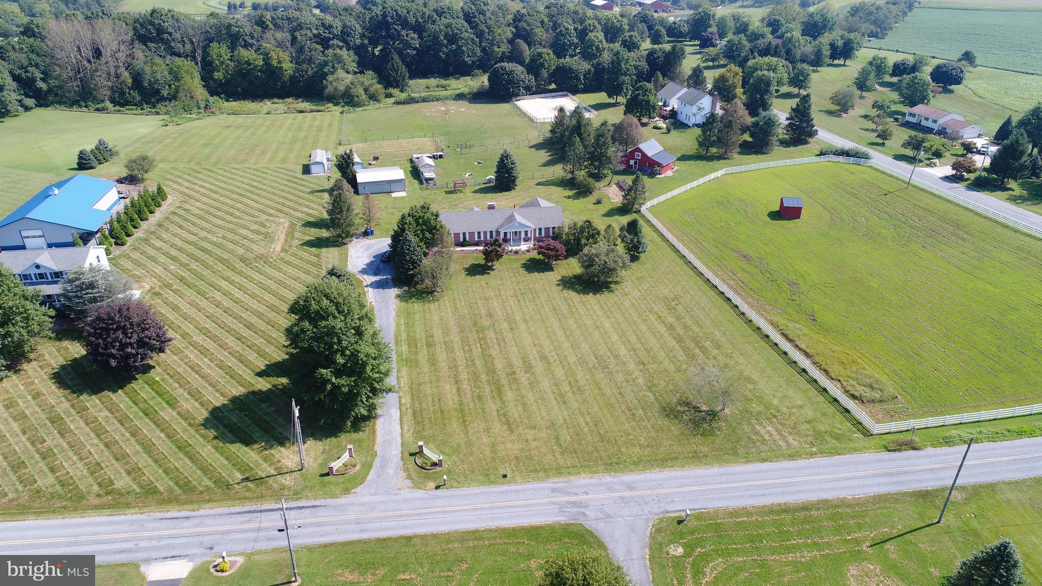 412 County Line Road Grantville, PA 17028 - Photo 6 of 47 Gallery Image 6