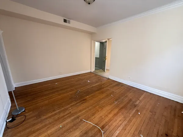 $950 | 6248 South Western Avenue, Unit 3N, Chicago, IL 60636