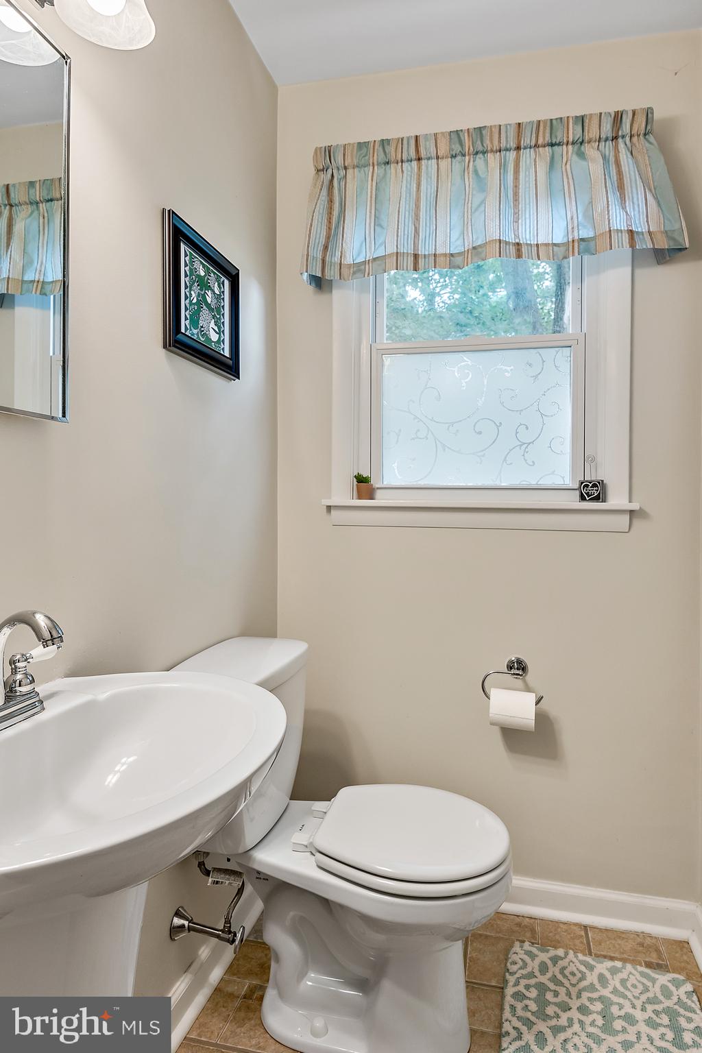 1284 Greenbriar Road York, PA 17404 - Photo 19 of 41 Gallery Image 19