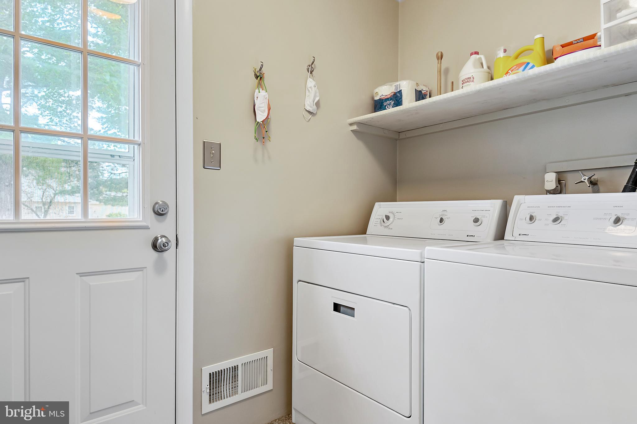 1284 Greenbriar Road York, PA 17404 - Photo 20 of 41 Gallery Image 20