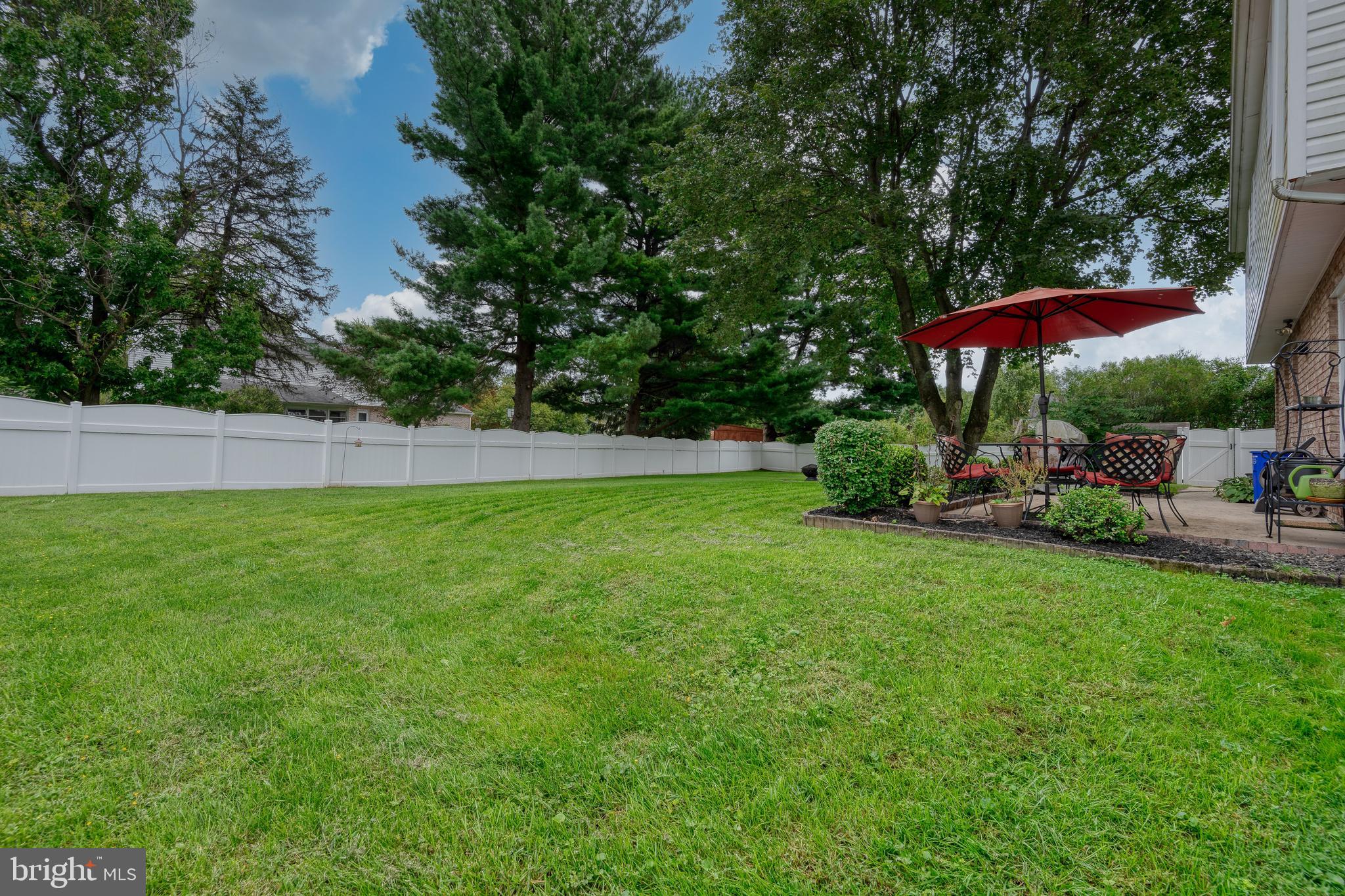 1284 Greenbriar Road York, PA 17404 - Photo 40 of 41 Gallery Image 40
