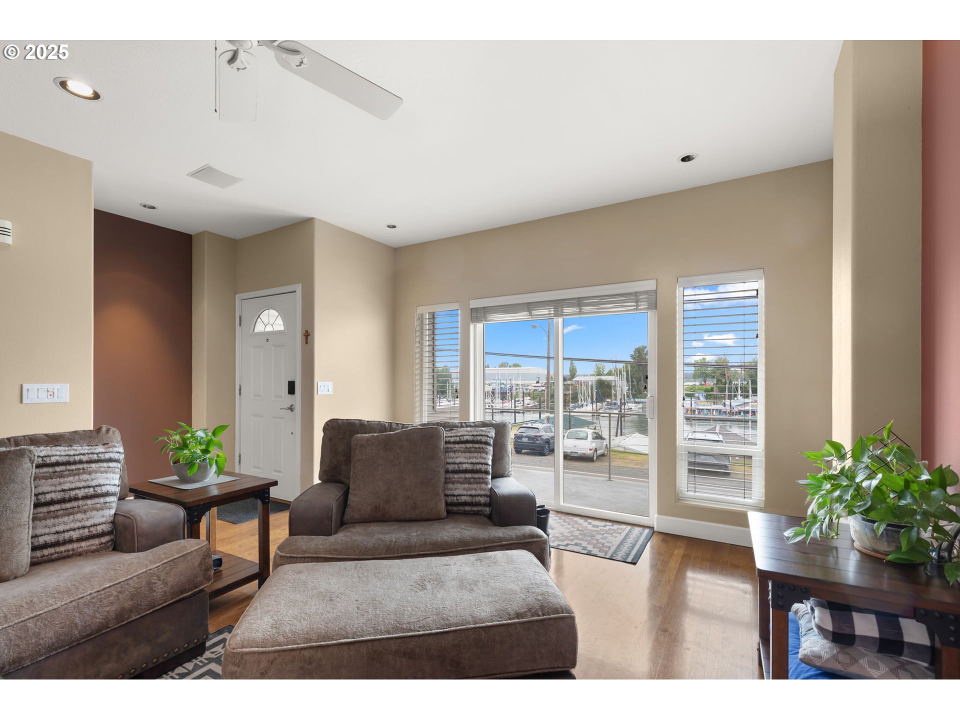 170 Northeast Bridgeton Road Portland, OR 97211 - Photo 14 of 47 Gallery Image 14