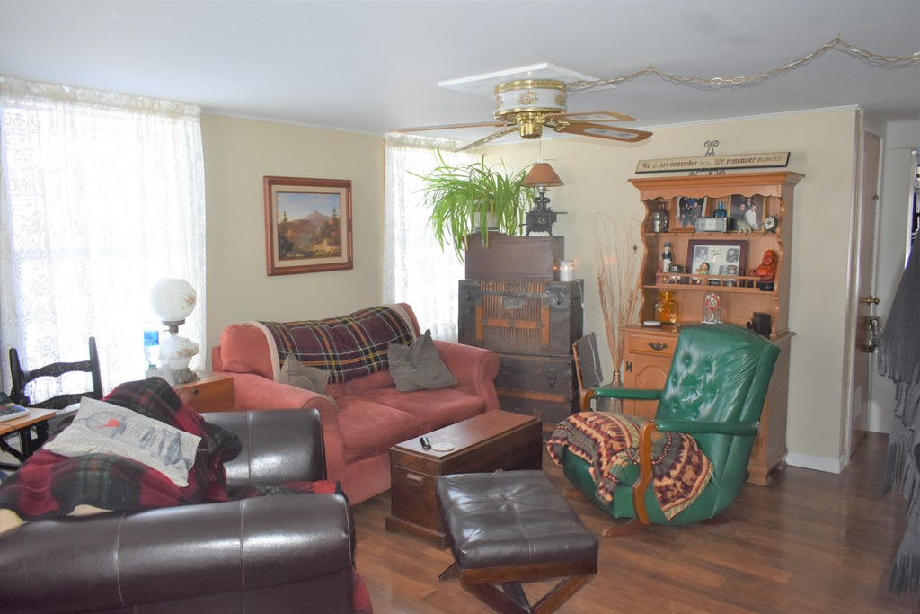 27 Church Street Rouses Point, NY 12979 - Photo 4 of 14 Gallery Image 4