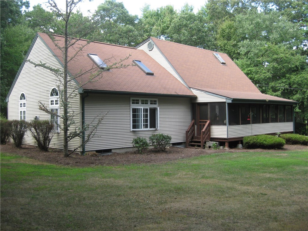 601 Hill Farm Road Coventry, RI 02816 - Photo 1 of 30