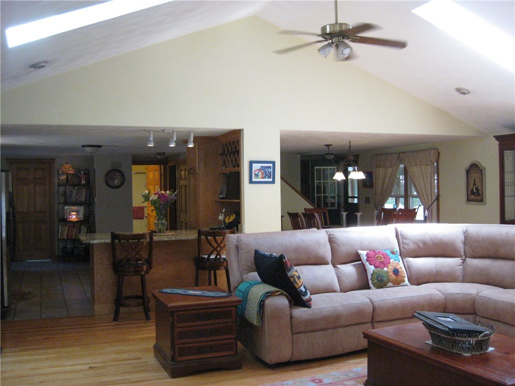 601 Hill Farm Road Coventry, RI 02816 - Photo 13 of 30