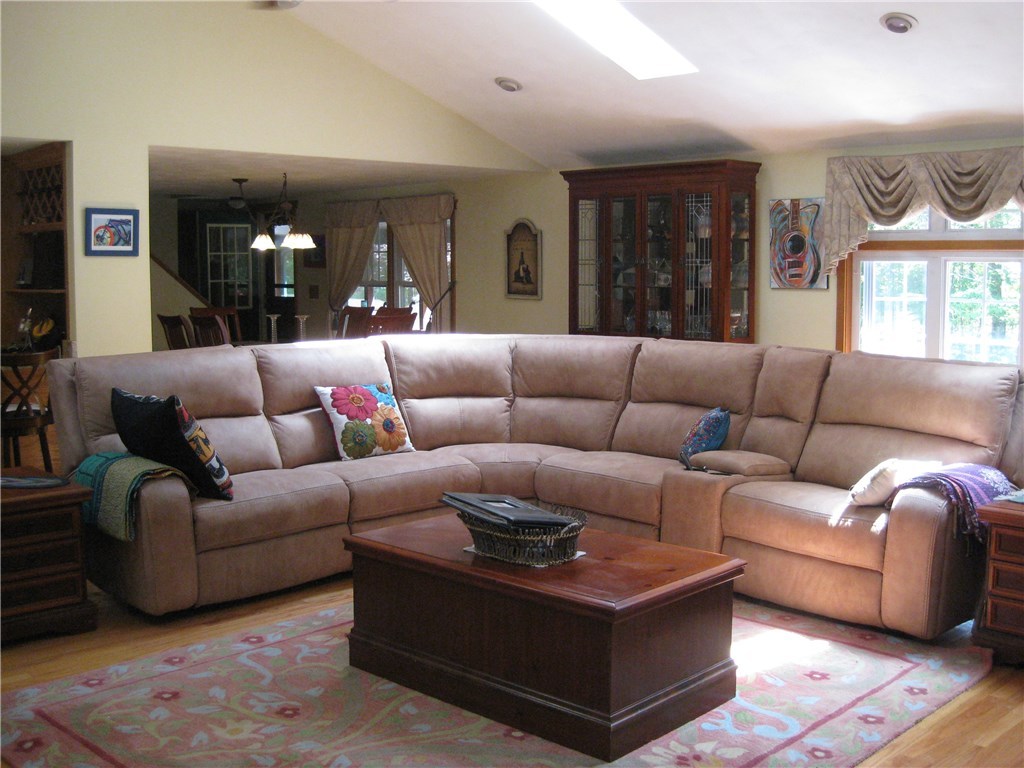 601 Hill Farm Road Coventry, RI 02816 - Photo 7 of 30