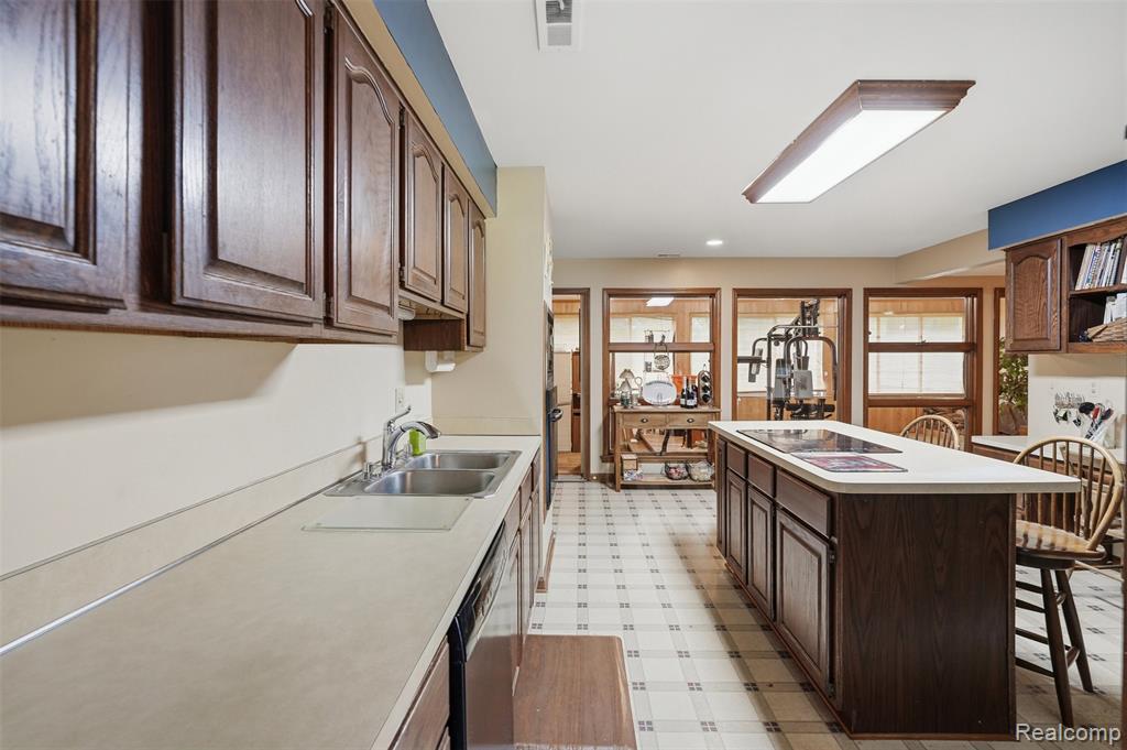 11034 East Grand River Road Brighton, MI 48116 - Photo 18 of 60