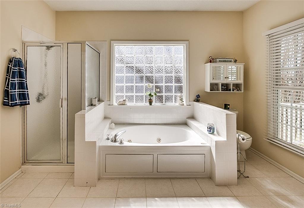 1618 Penny Road High Point, NC 27265 - Photo 18 of 30 Bright sunshine fills the Master Bath!