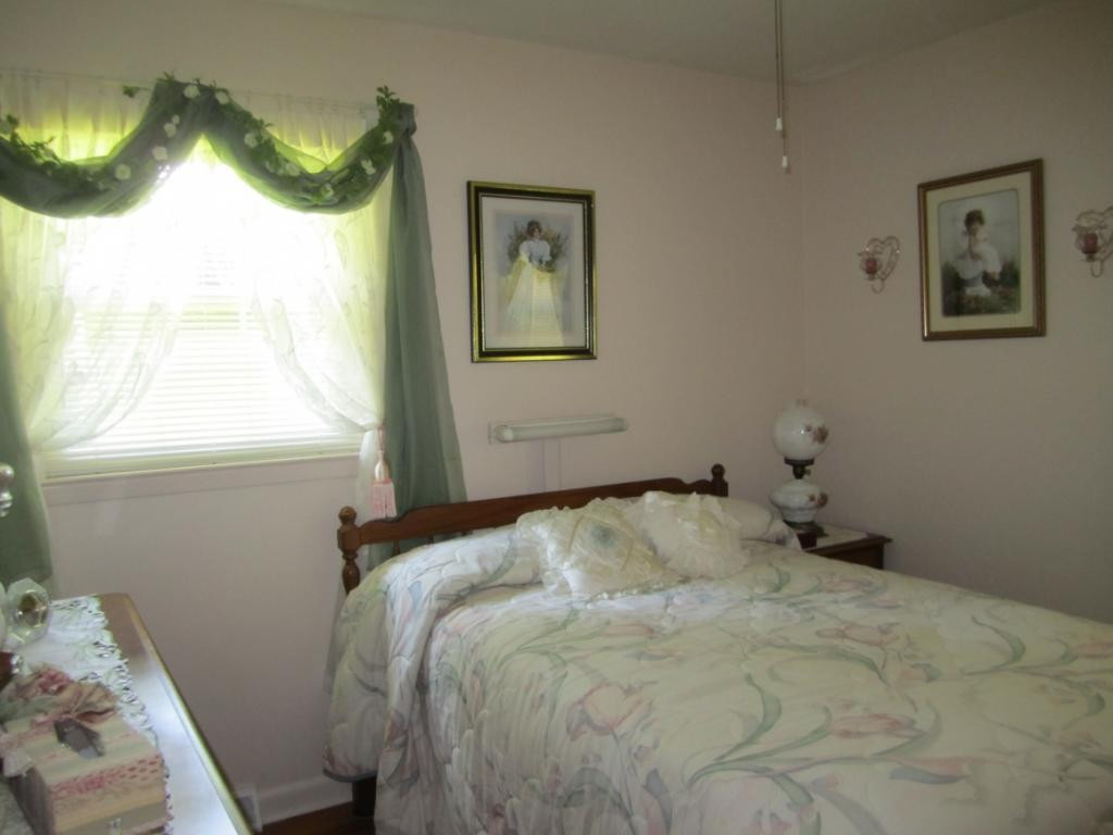 905 Sycamore Road Graham, NC 27253 - Photo 7 of 9 Gallery Image 7