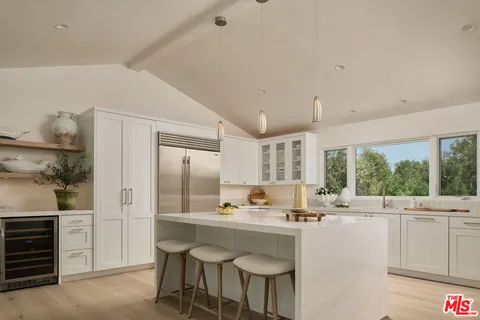 $7,298,000 | 1071 East Mountain Drive, Santa Barbara, CA 93108
