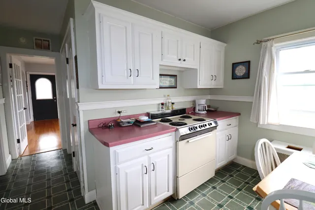 $289,900 | 1246 Paul Avenue, Rotterdam, NY 12306