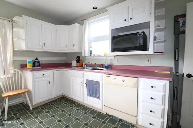 $289,900 | 1246 Paul Avenue, Rotterdam, NY 12306