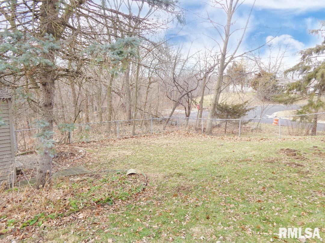 9319 North Northview Road Peoria, IL 61615 - Photo 11 of 36 Gallery Image 11