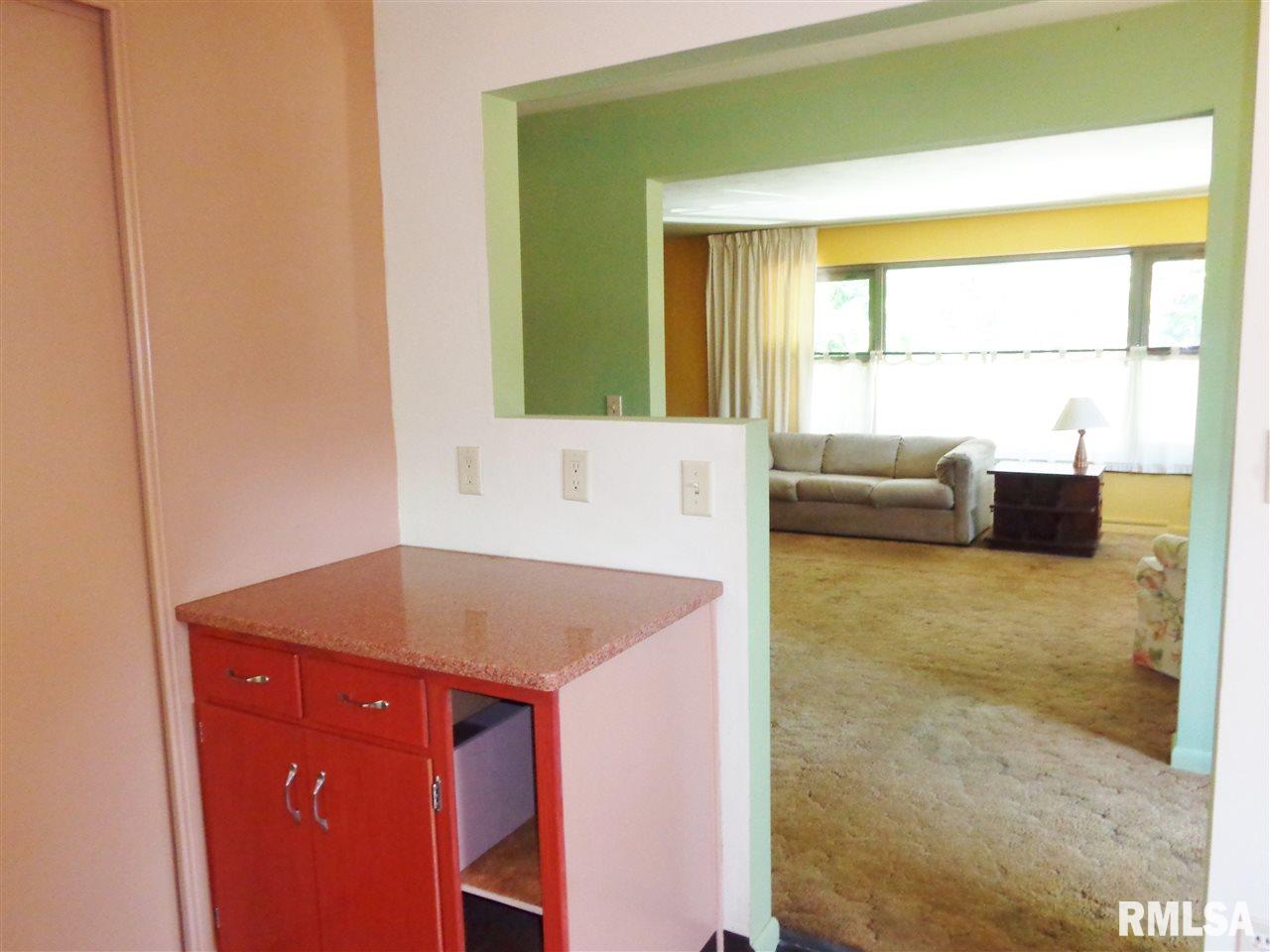 9319 North Northview Road Peoria, IL 61615 - Photo 20 of 36 Gallery Image 20