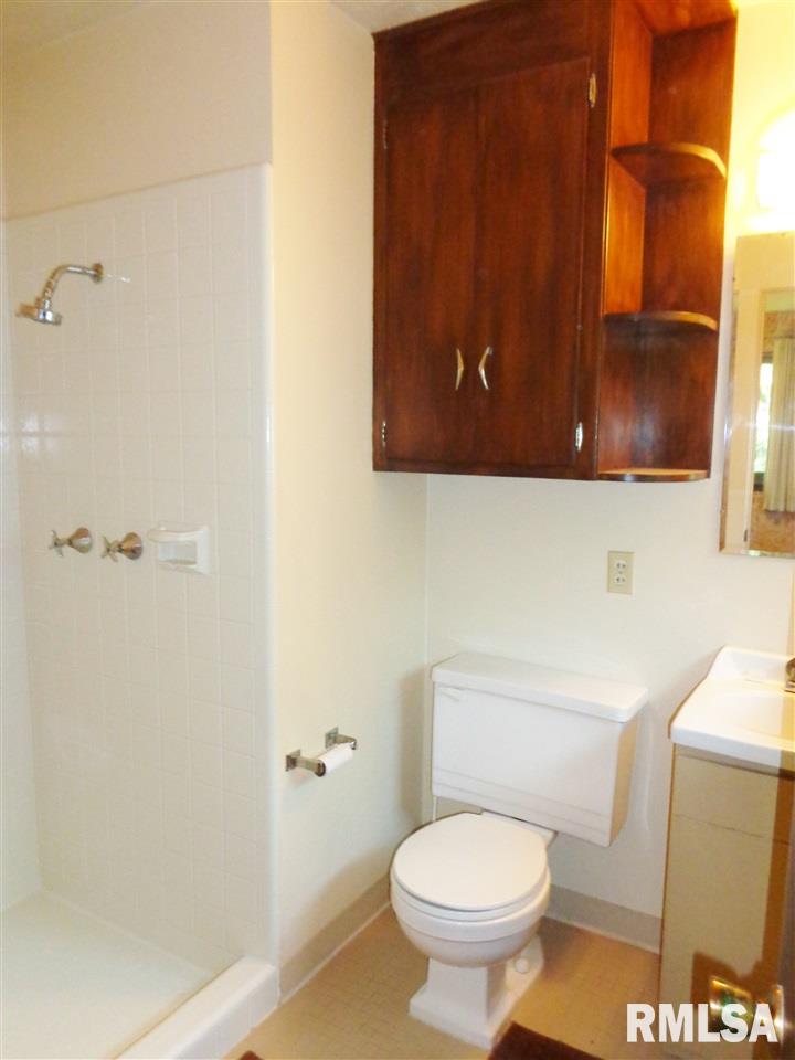 9319 North Northview Road Peoria, IL 61615 - Photo 24 of 36 Gallery Image 24