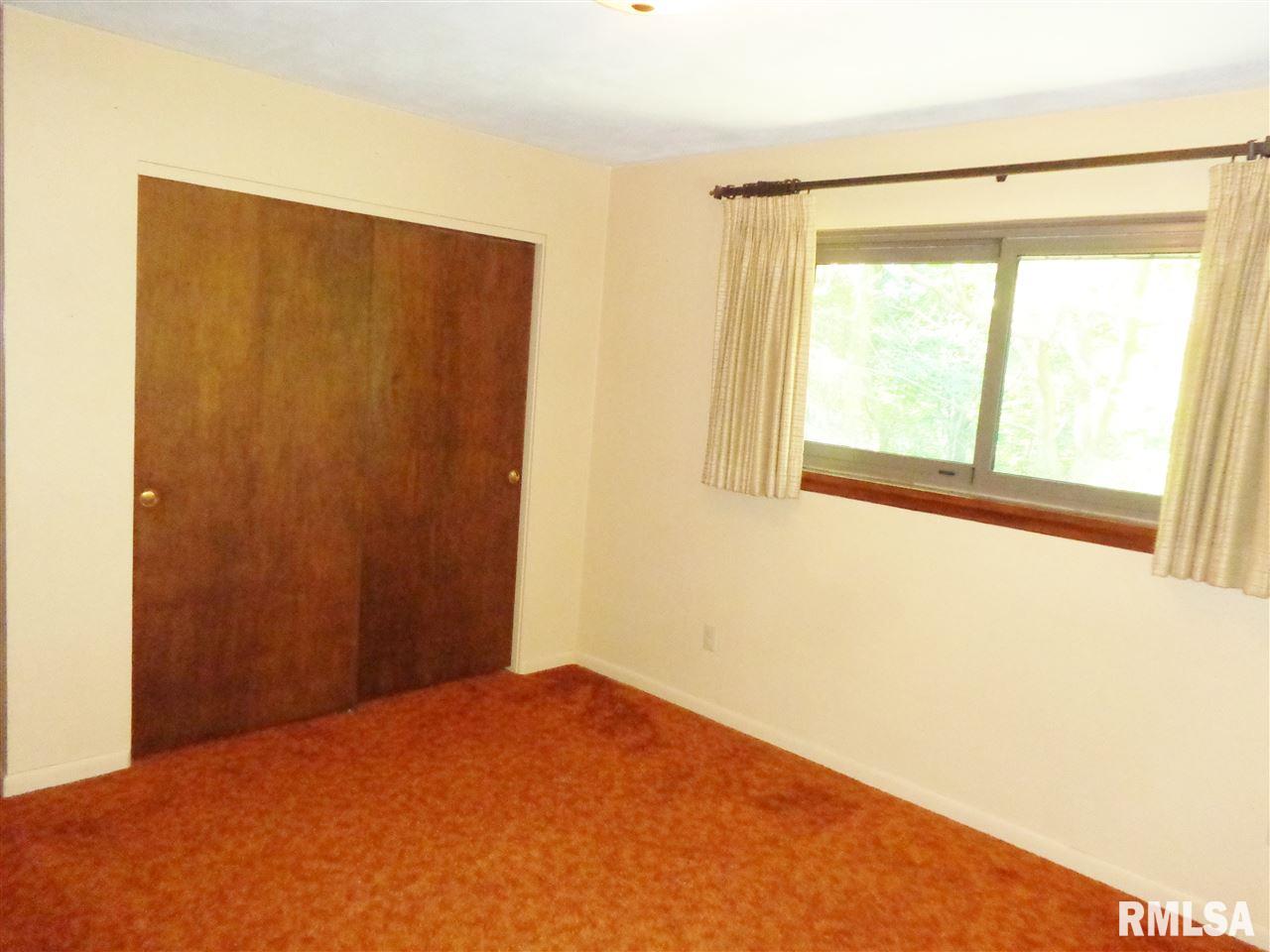 9319 North Northview Road Peoria, IL 61615 - Photo 26 of 36 Gallery Image 26