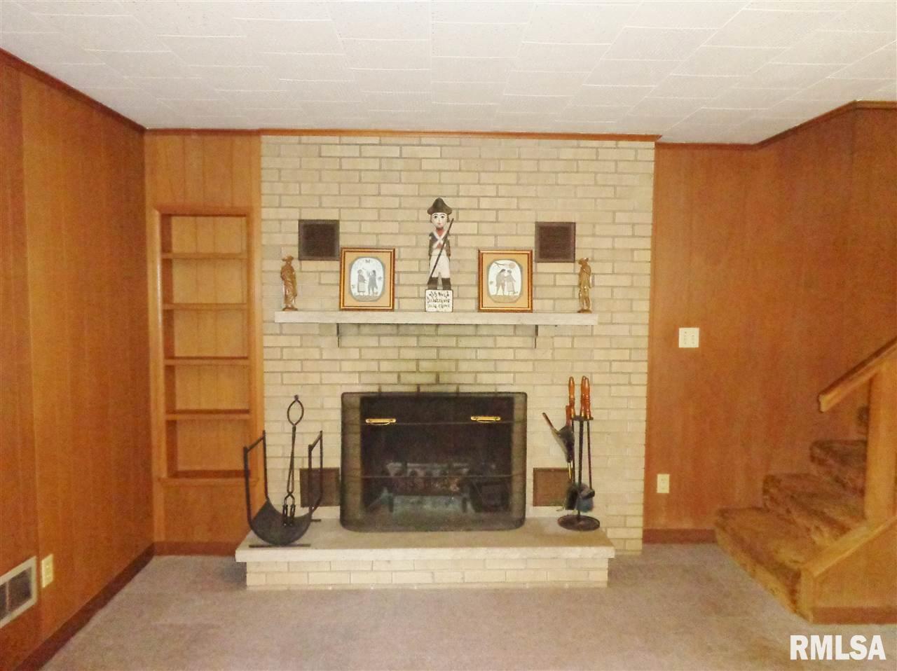 9319 North Northview Road Peoria, IL 61615 - Photo 31 of 36 Gallery Image 31
