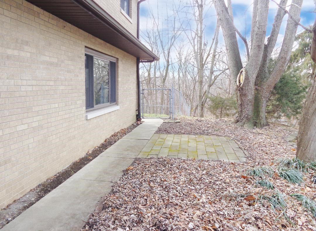 9319 North Northview Road Peoria, IL 61615 - Photo 7 of 36 Gallery Image 7