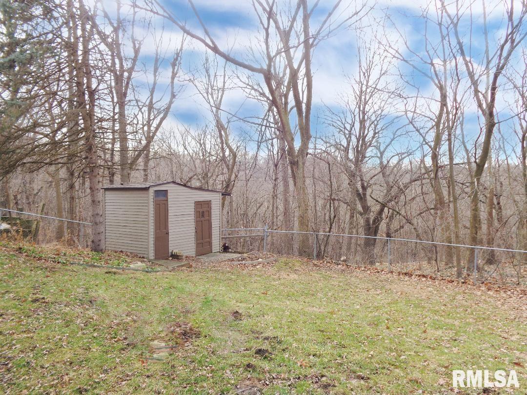 9319 North Northview Road Peoria, IL 61615 - Photo 10 of 36 Gallery Image 10