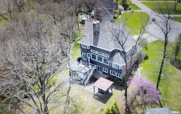 $814,500 | 703 Mayfair Court, Germantown Hills, IL 61548