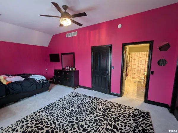 $814,500 | 703 Mayfair Court, Germantown Hills, IL 61548