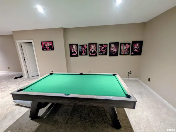 $814,500 | 703 Mayfair Court, Germantown Hills, IL 61548