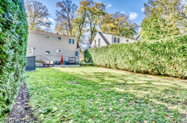 $675,000 | 65 Mc Dougall Lane, Bogota, NJ 07603