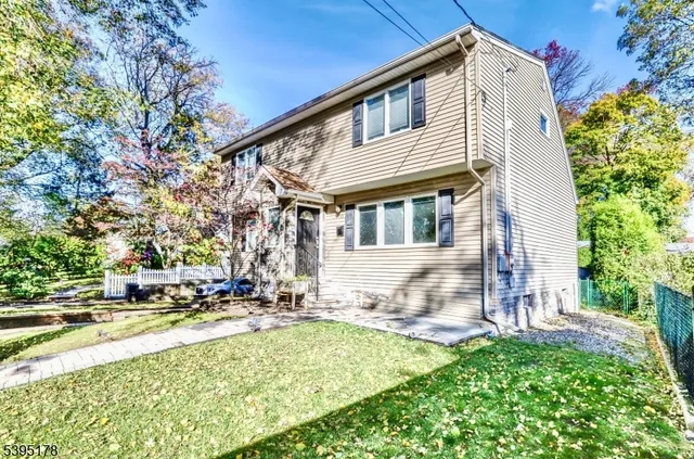 $675,000 | 65 Mc Dougall Lane, Bogota, NJ 07603