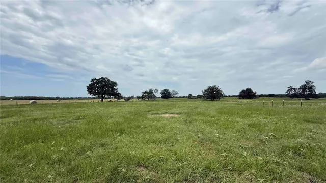 $199,900 | 8276 Old Colony Line Road, Dale, TX 78616